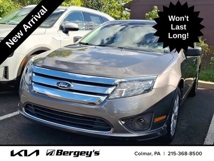 2012 Ford Fusion SE photo 1