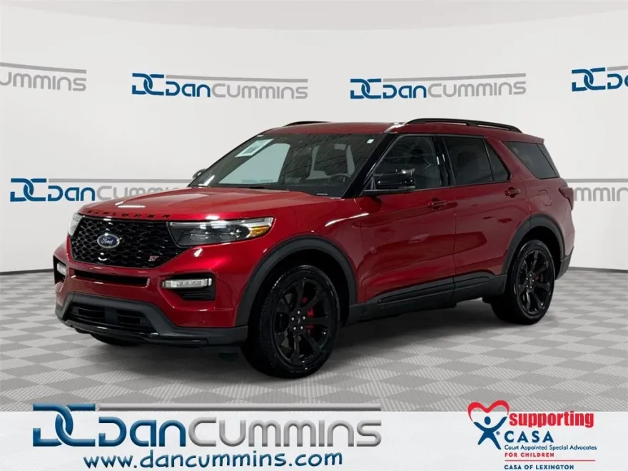 2023 Ford Explorer ST photo 1