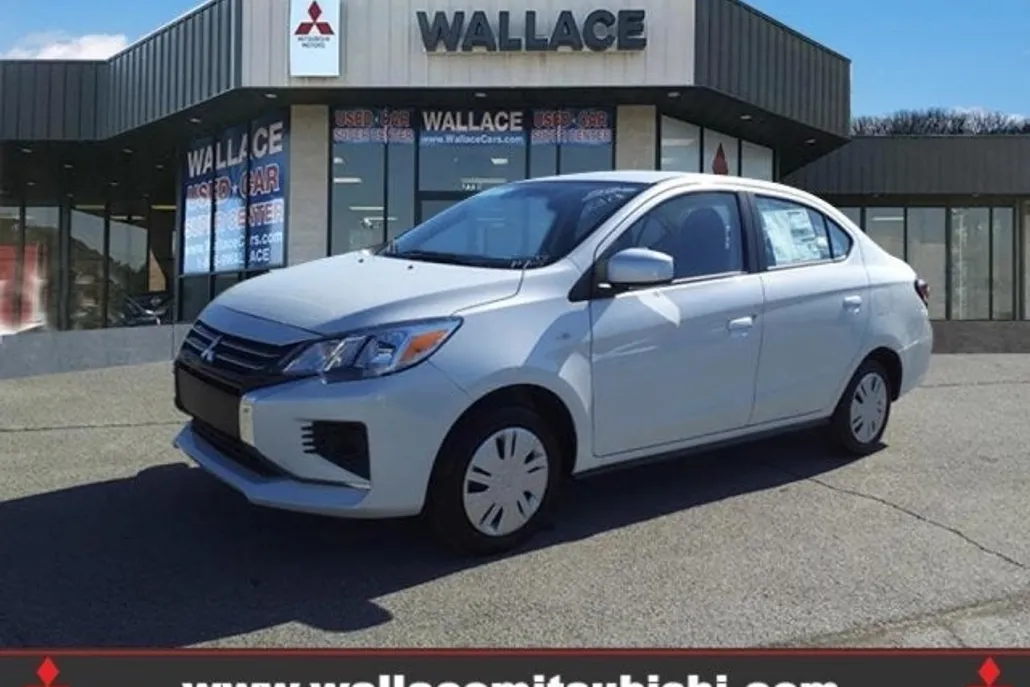 2024 Mitsubishi Mirage G4 ES photo 1