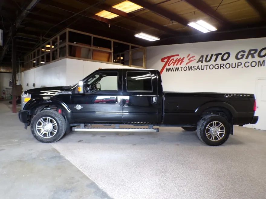 2016 Ford F-350 Lariat photo 1