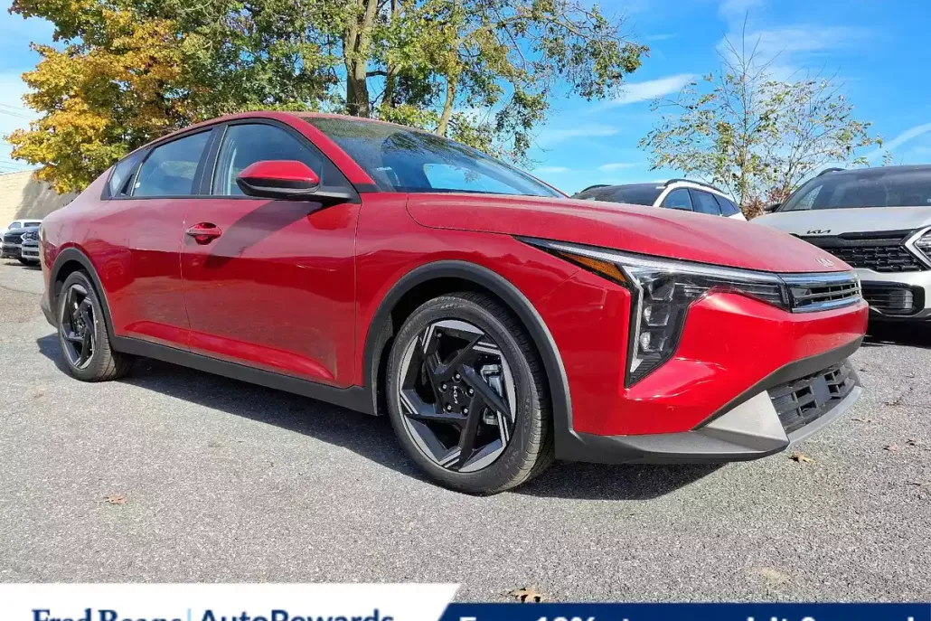 2025 Kia K4 EX photo 1