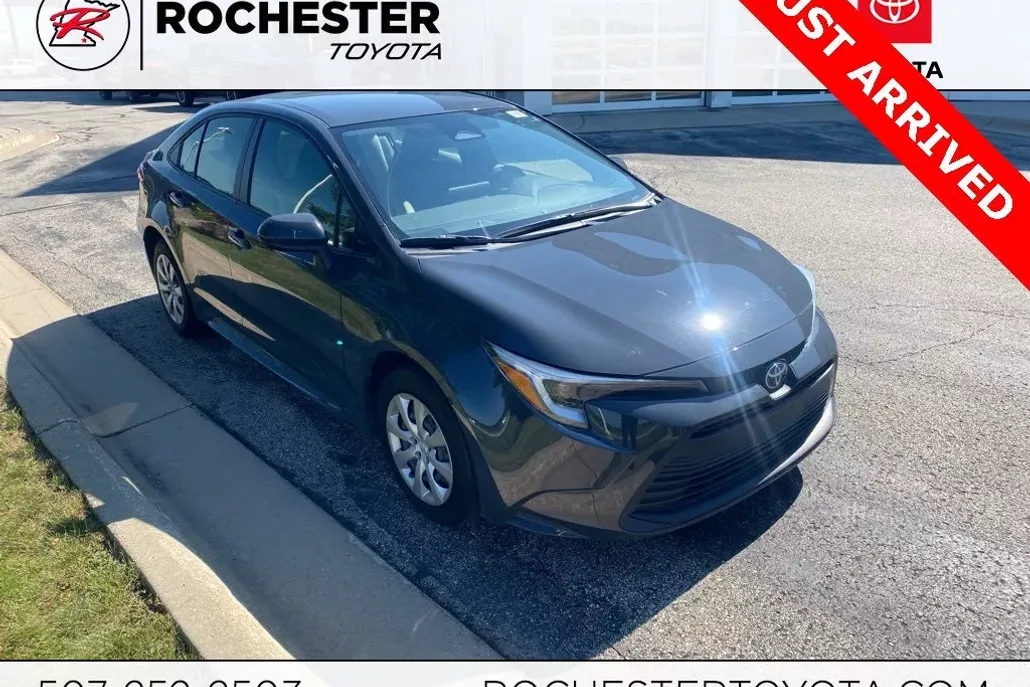 2025 Toyota Corolla Hybrid LE photo 1