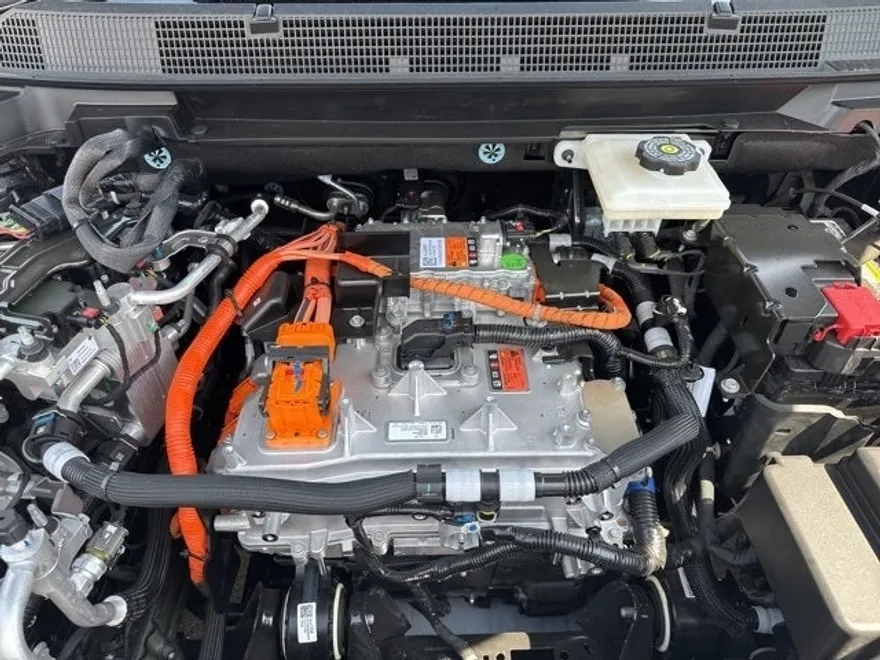 2025 Chevrolet Equinox EV 1LT photo 1