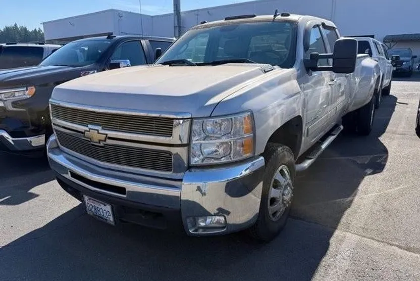 2007 Chevrolet Silverado 3500HD LTZ photo 1