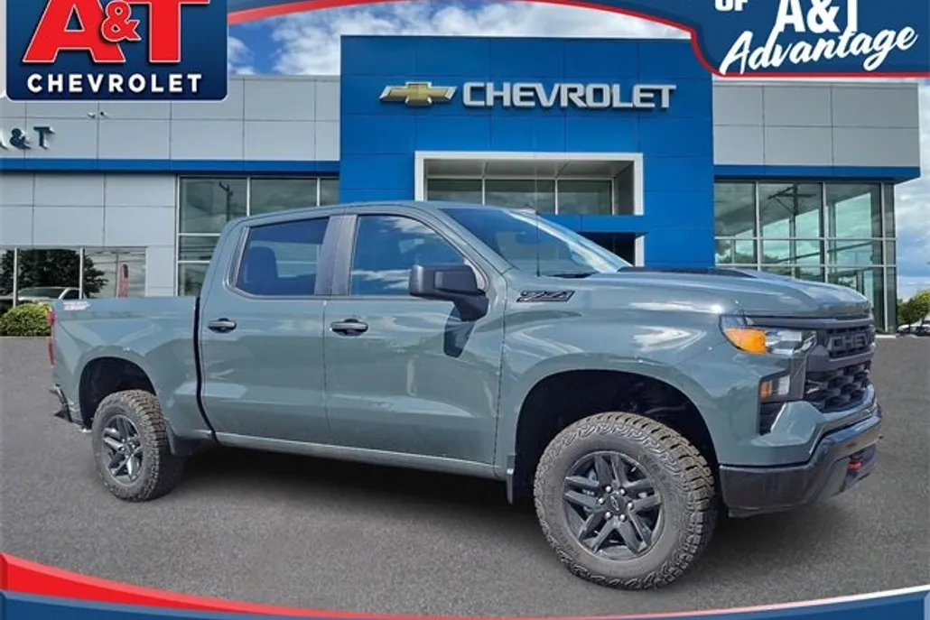 2025 Chevrolet Silverado 1500 Custom Trail Boss photo 1