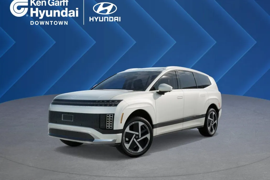 2026 Hyundai Ioniq photo 1