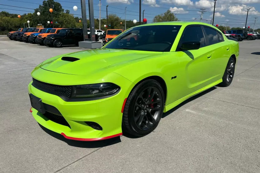 2023 Dodge Charger R/T photo 1