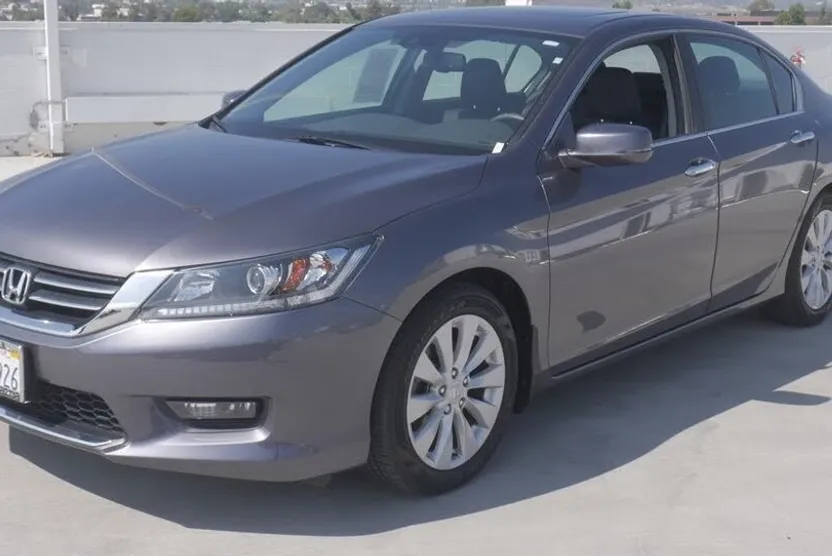 2015 Honda Accord LX photo 1