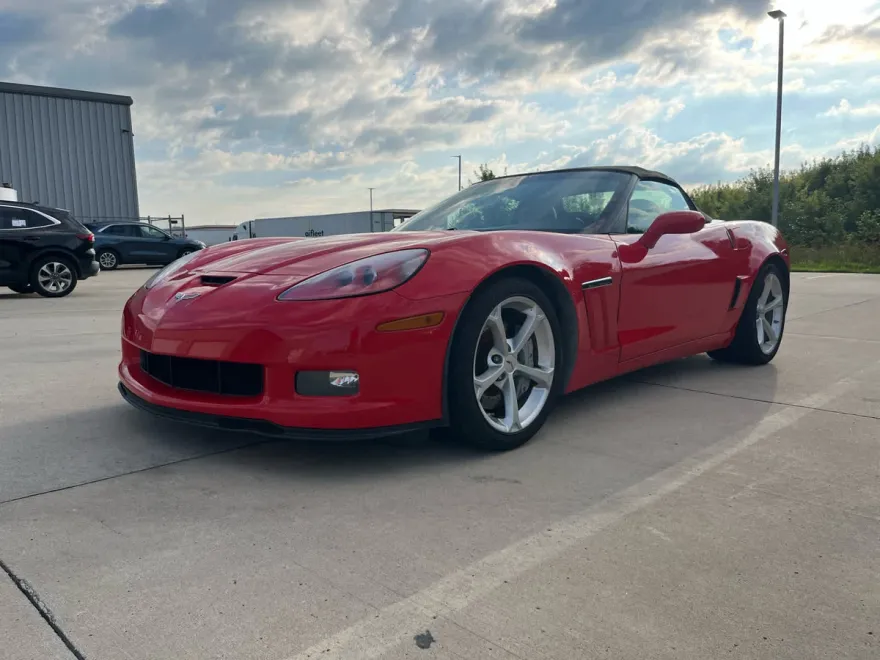2010 Chevrolet Corvette Grand Sport 2LT photo 1