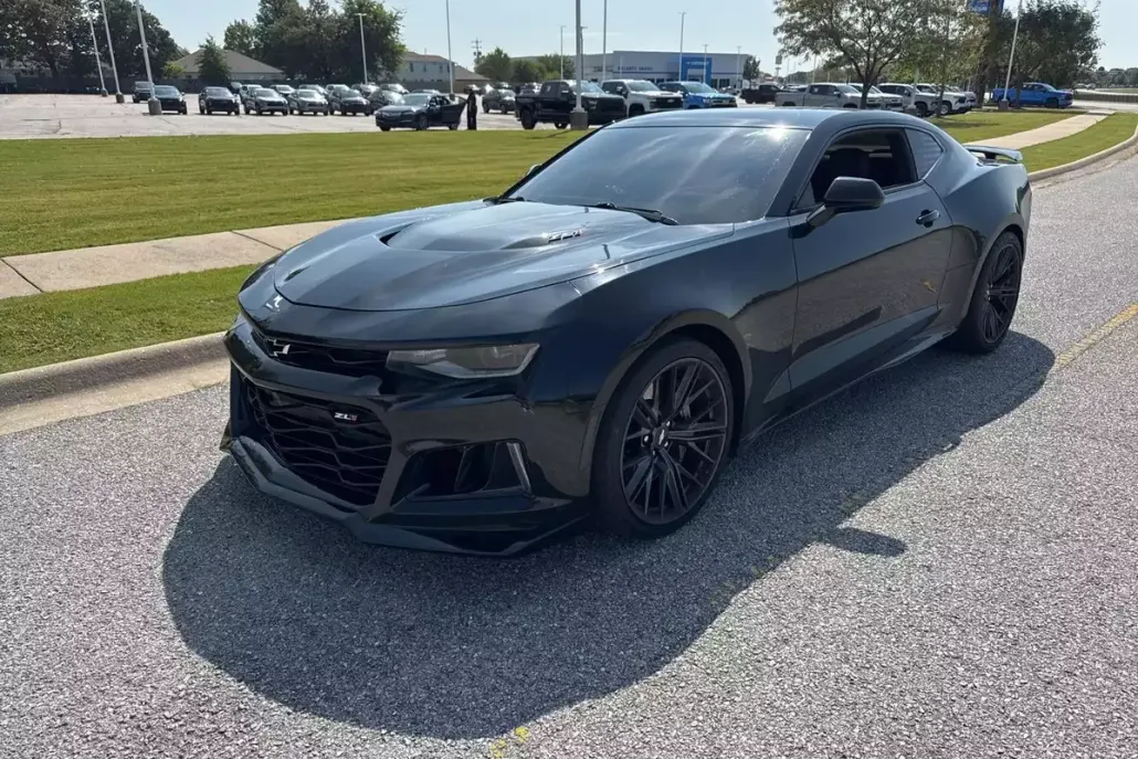 2017 Chevrolet Camaro ZL1 photo 1