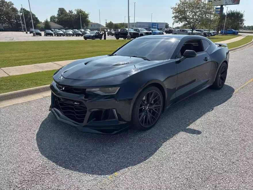 2017 Chevrolet Camaro ZL1 photo 1