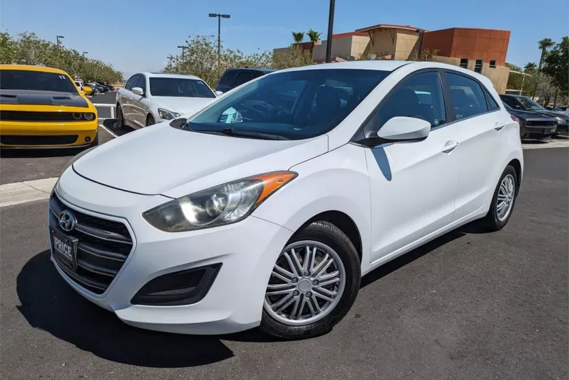2016 Hyundai Elantra GT photo 1
