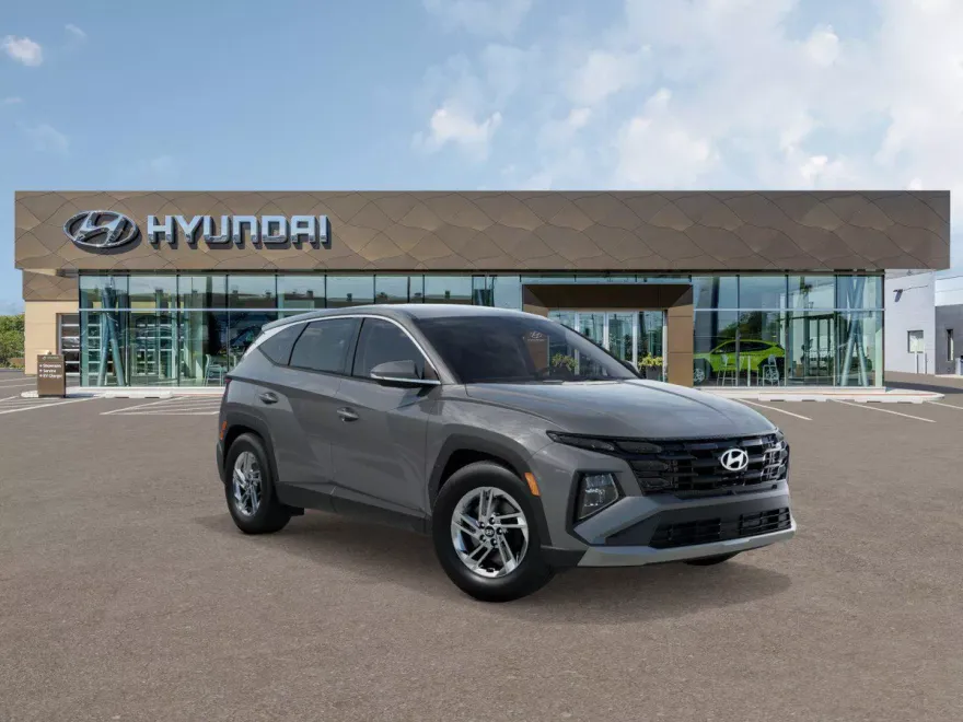 2026 Hyundai Tucson SE photo 1