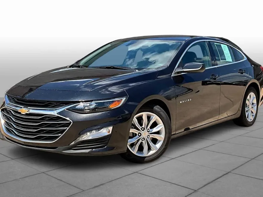 2023 Chevrolet Malibu 1LT photo 1