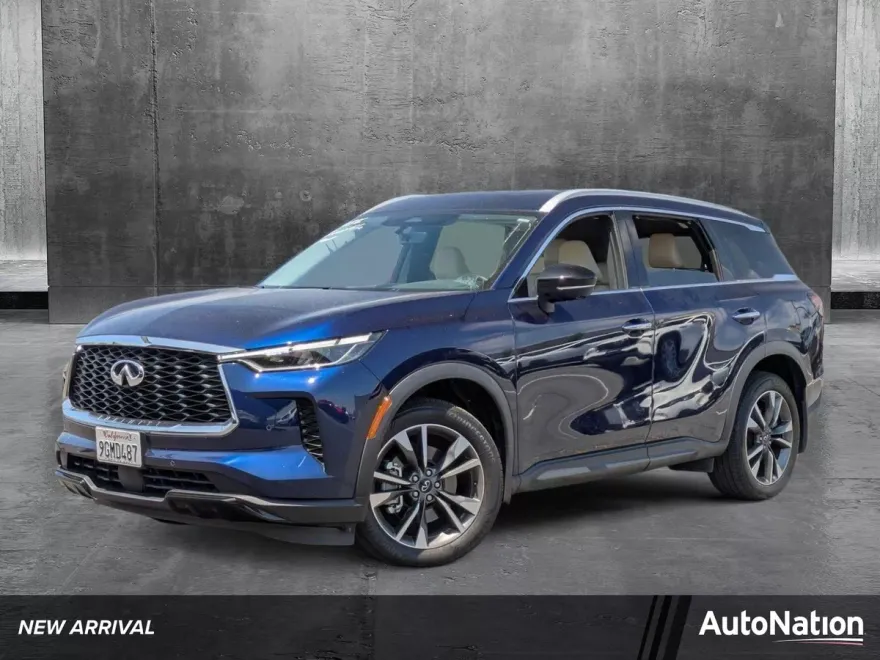 2023 Infiniti QX60 Luxe photo 1
