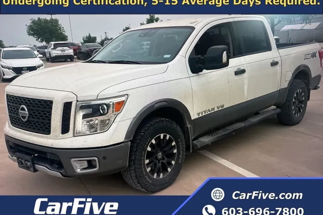 2019 Nissan Titan PRO-4X photo 1