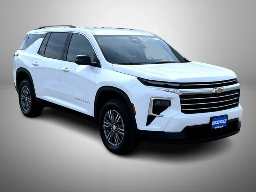 2026 Chevrolet Traverse photo 1