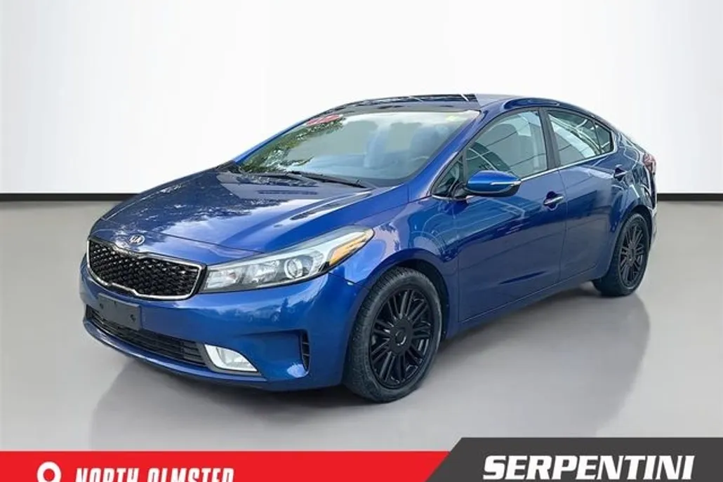 2017 Kia Forte EX photo 1