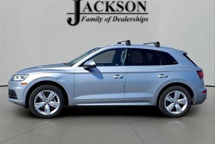 2018 Audi Q5 2.0T Premium Plus photo 1
