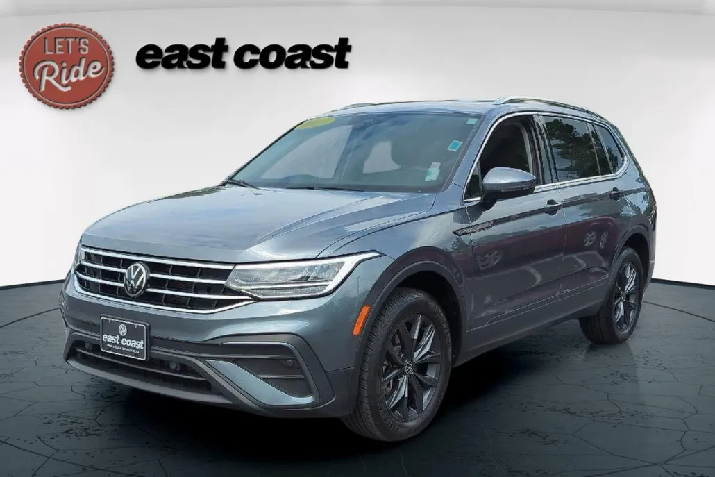 2022 Volkswagen Tiguan SE photo 1