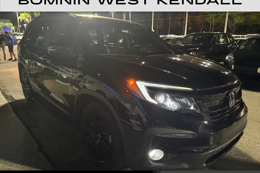 2021 Honda Pilot Special Edition photo 1