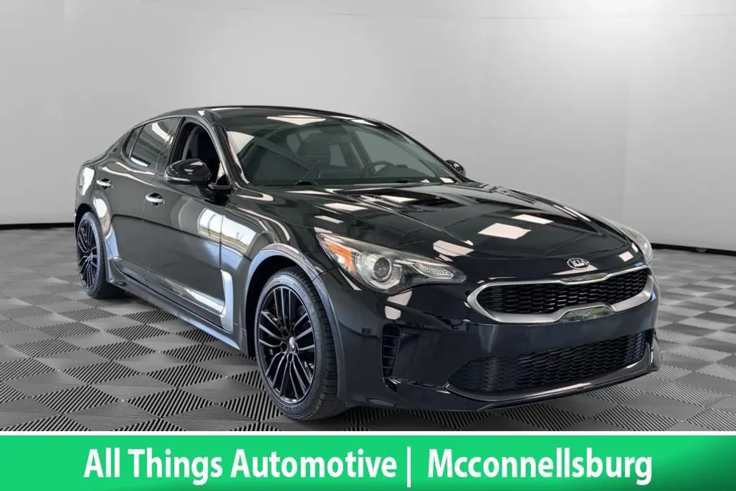 2018 Kia Stinger photo 1