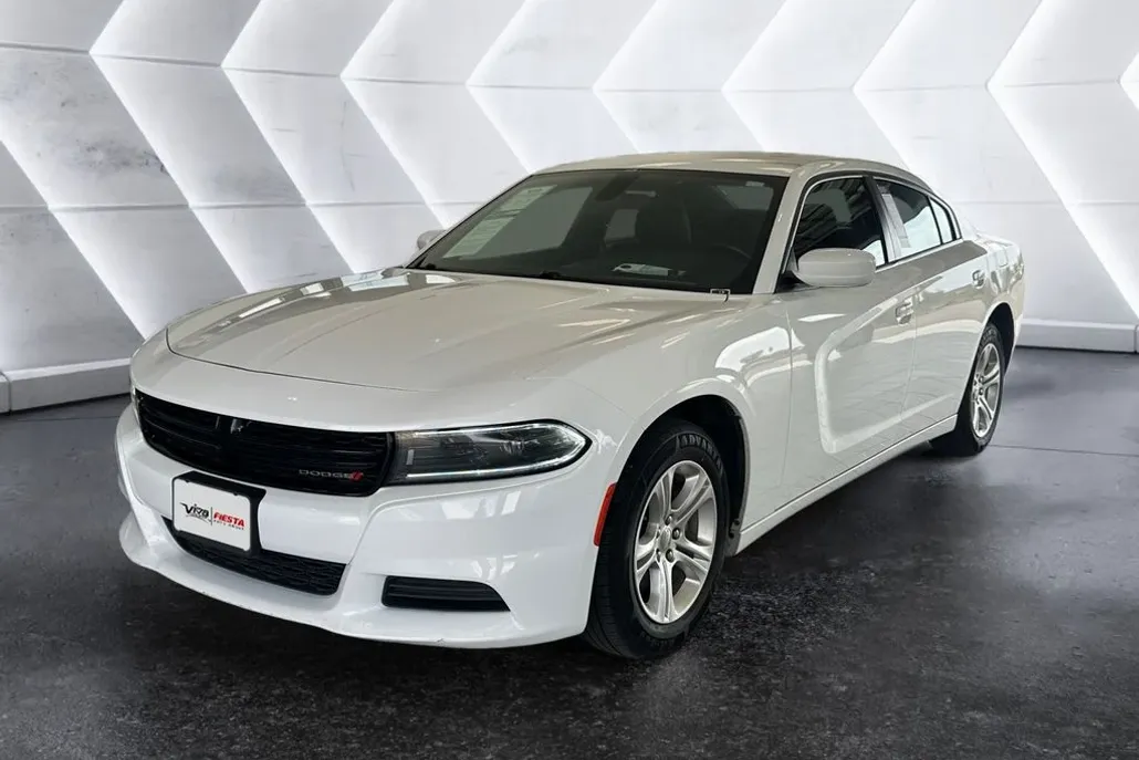 2022 Dodge Charger SXT photo 1