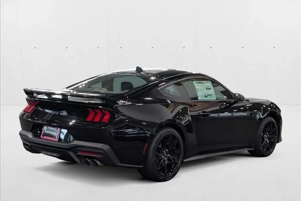 2025 Ford Mustang GT Premium photo 1