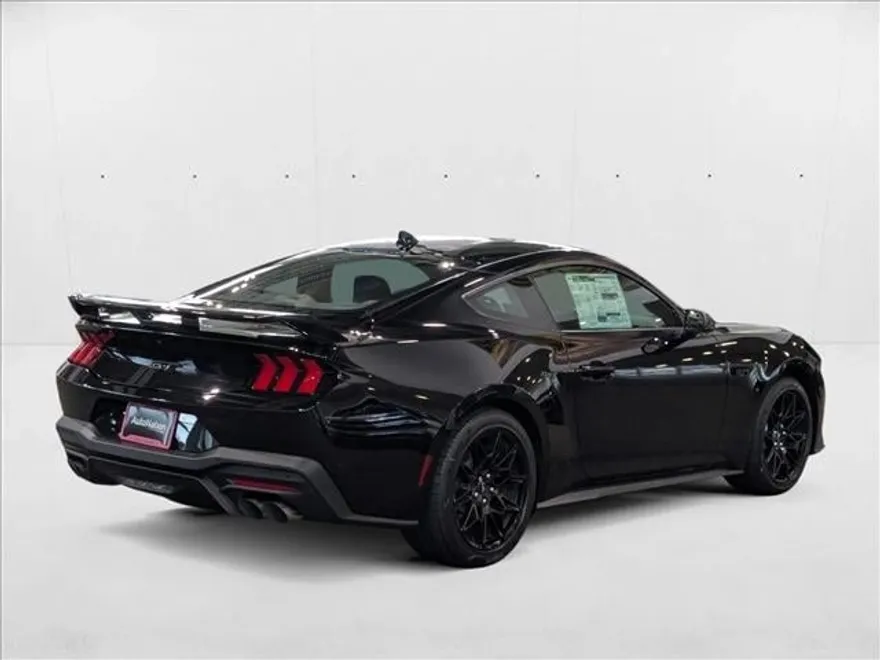 2025 Ford Mustang GT Premium photo 1