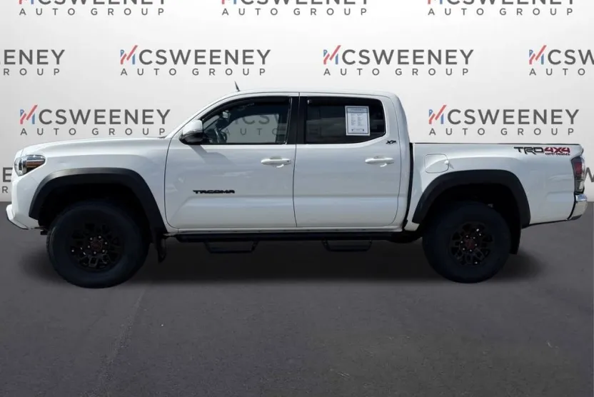 2020 Toyota Tacoma TRD Off-Road photo 1