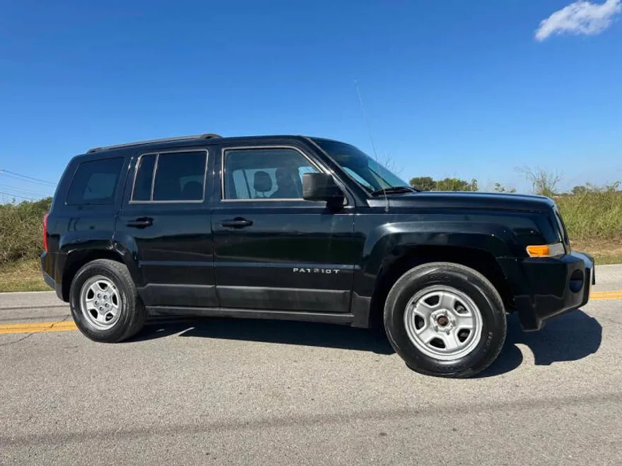 2016 Jeep Patriot Sport photo 1