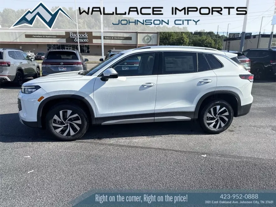2025 Volkswagen Tiguan S photo 1