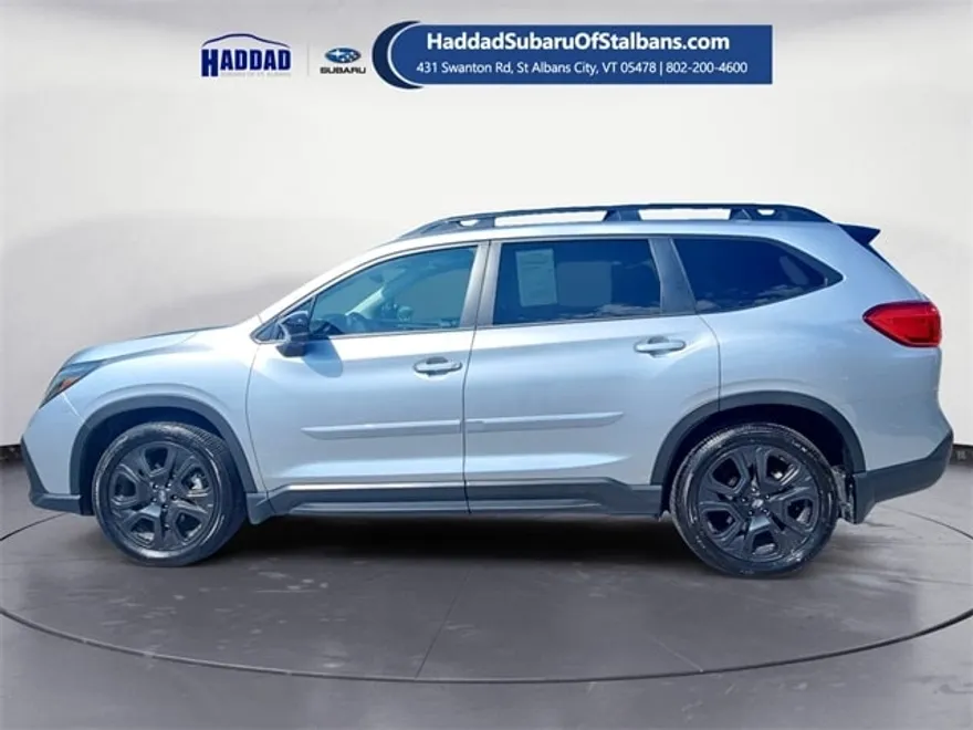2025 Subaru Ascent Onyx Edition Touring photo 1
