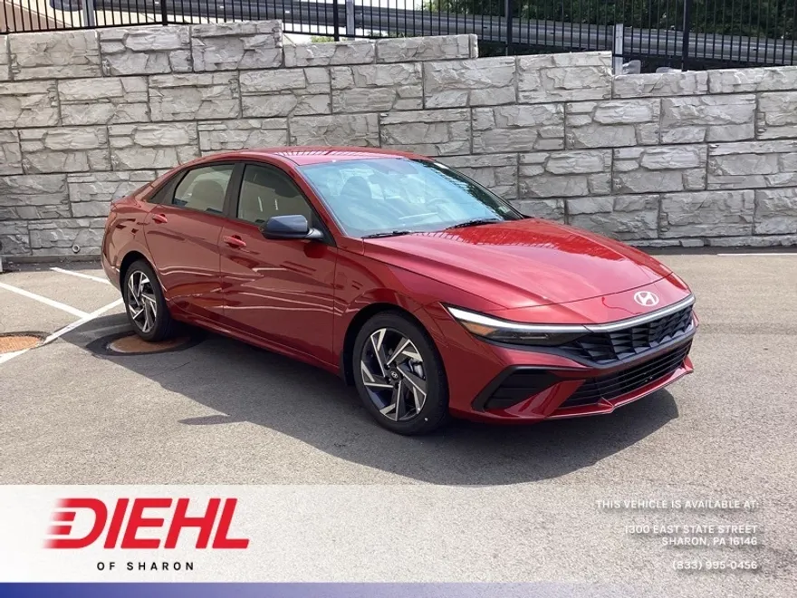 2025 Hyundai Elantra SEL Sport photo 1