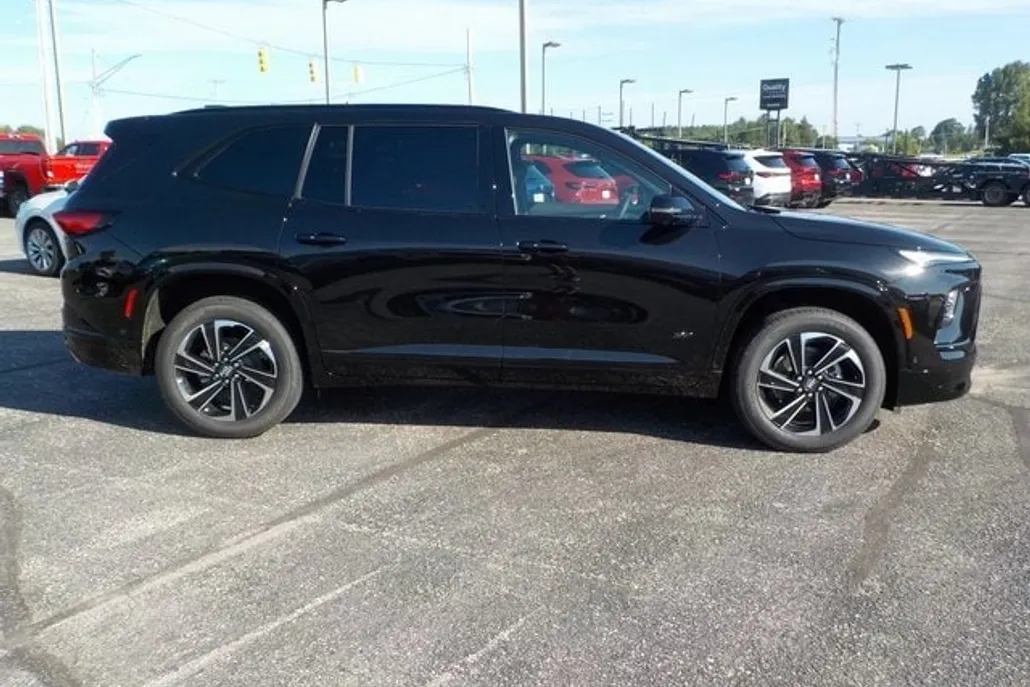 2026 Buick Enclave Sport Touring photo 1
