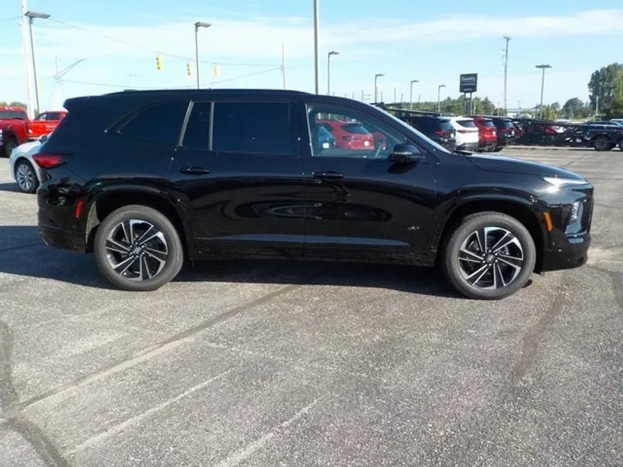 2026 Buick Enclave Sport Touring photo 1