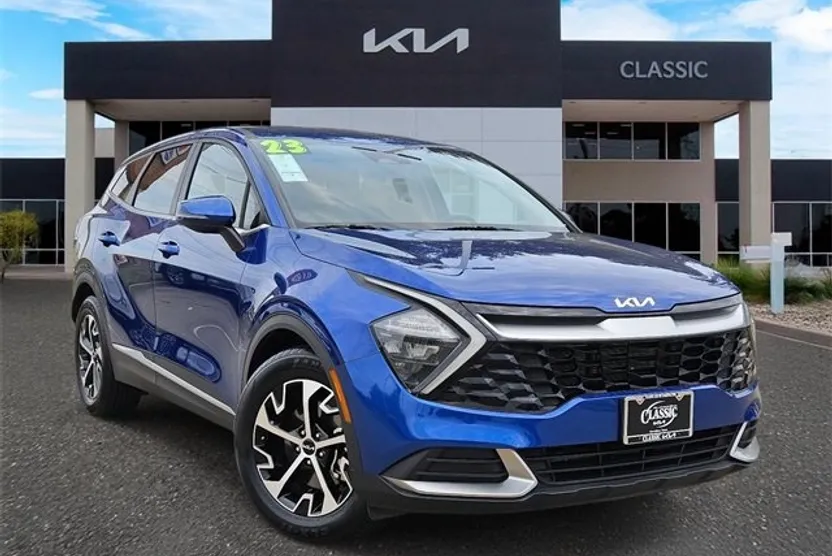 2023 Kia Sportage EX photo 1