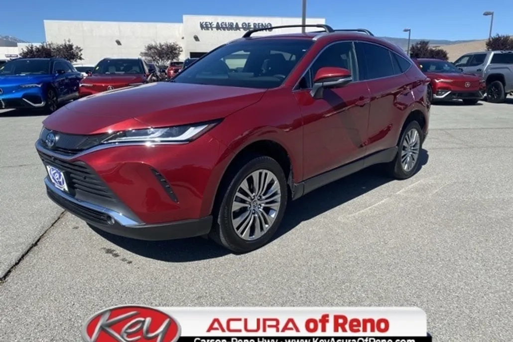 2022 Toyota Venza Limited photo 1