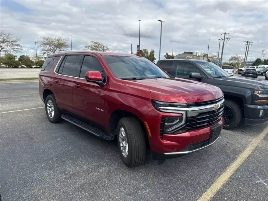 2025 Chevrolet Tahoe LS photo 1