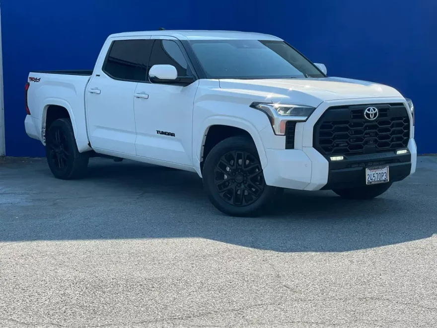 2022 Toyota Tundra SR5 photo 1