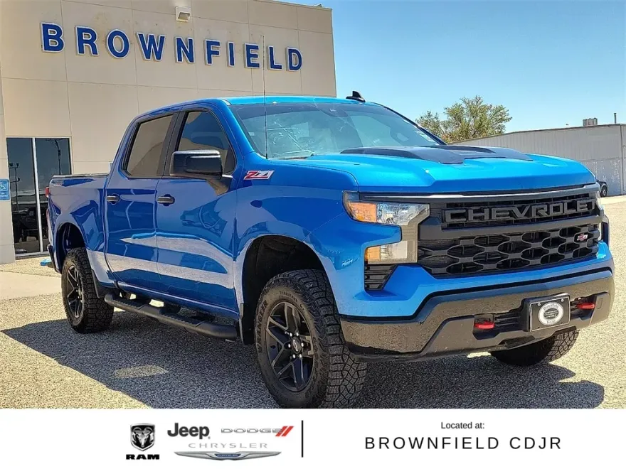 2024 Chevrolet Silverado 1500 Custom Trail Boss photo 1
