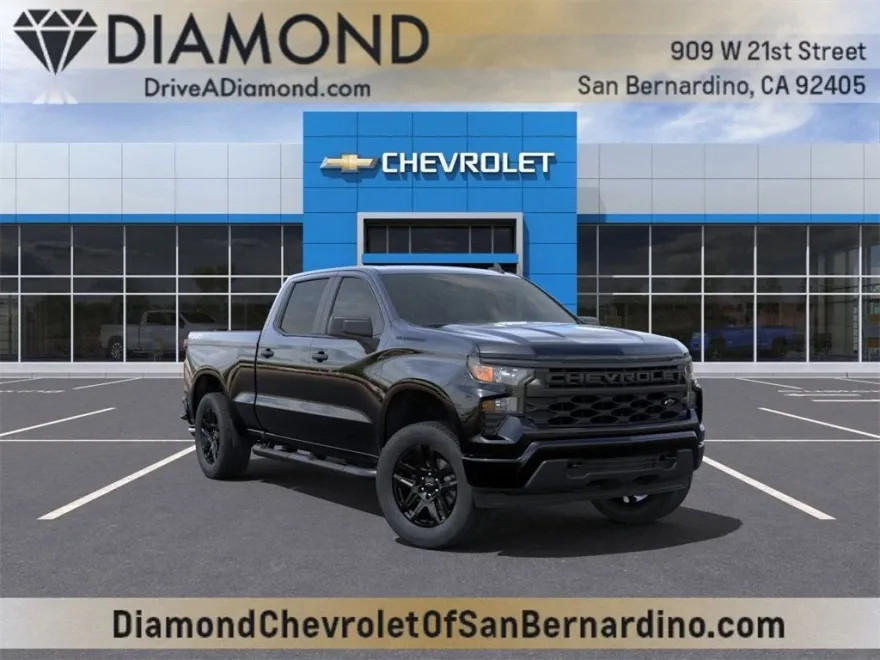 2025 Chevrolet Silverado 1500 Custom photo 1