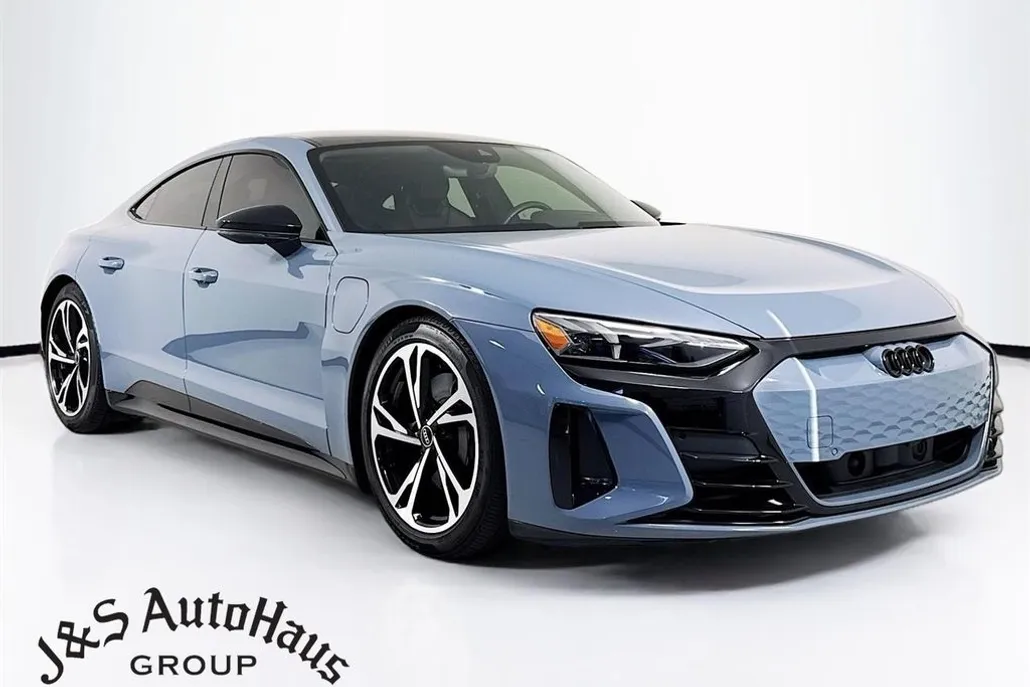 2023 Audi e-tron GT Premium Plus photo 1