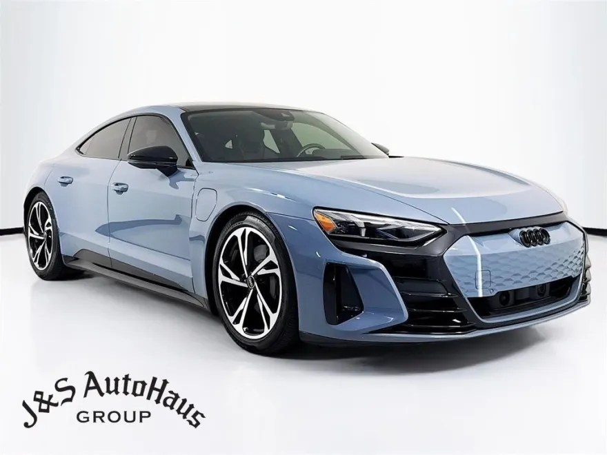2023 Audi e-tron GT Premium Plus photo 1
