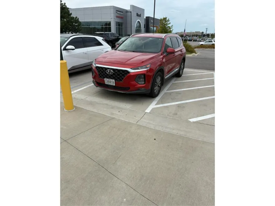 2020 Hyundai Santa Fe SEL photo 1