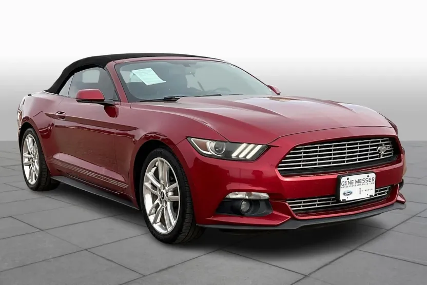 2016 Ford Mustang EcoBoost Premium photo 1