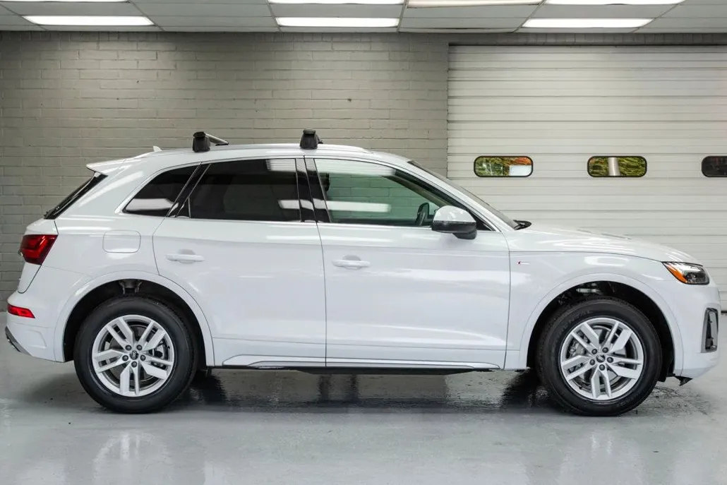 2022 Audi Q5 S line Premium 45 TFSI photo 1