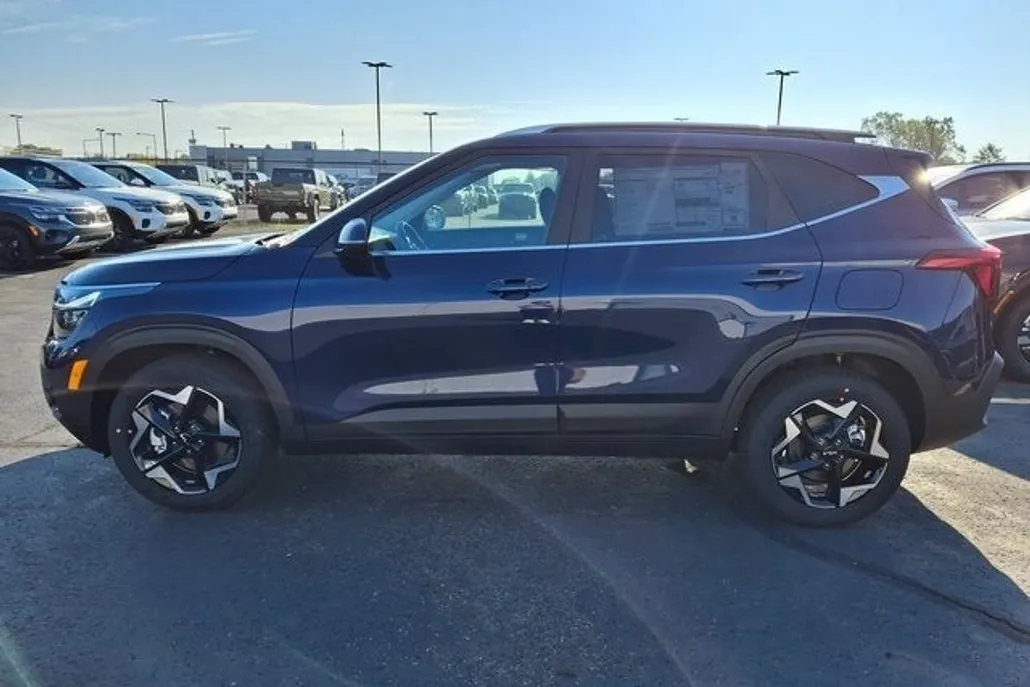 2026 Kia Seltos EX photo 1