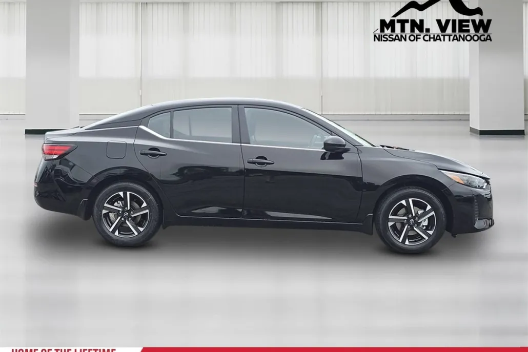 2025 Nissan Sentra SV photo 1