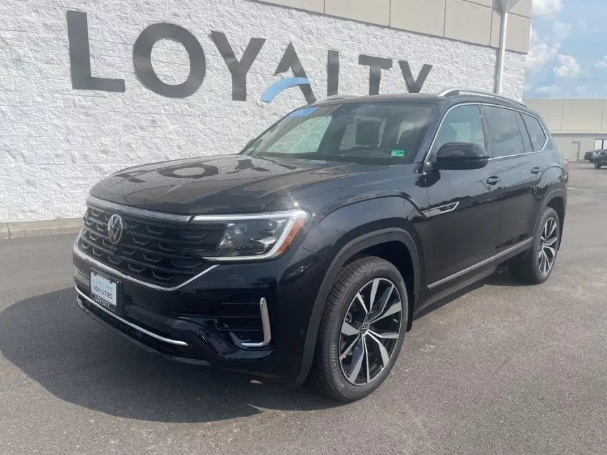 2025 Volkswagen Atlas SEL Premium R-Line photo 1